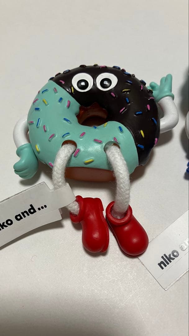 フレーバーズ ニコアンド お座りオブジェ niko and… FLAVORS - メルカリ