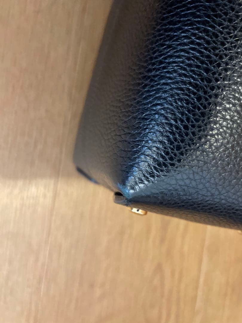 FERRAGAMO ブラック 巾着型ショルダーバッグ