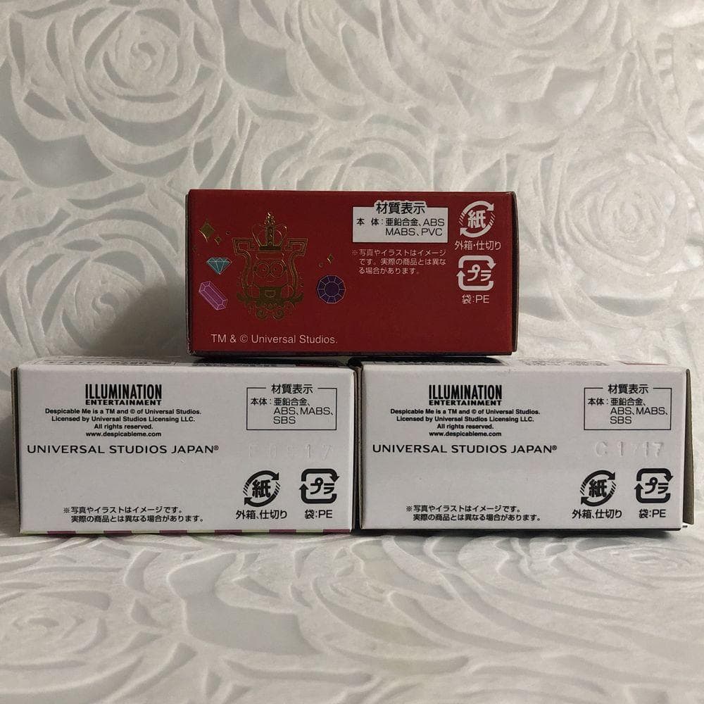 新品USJトミカ3個 ミニオンキングボブMINION BITES MINIONS
