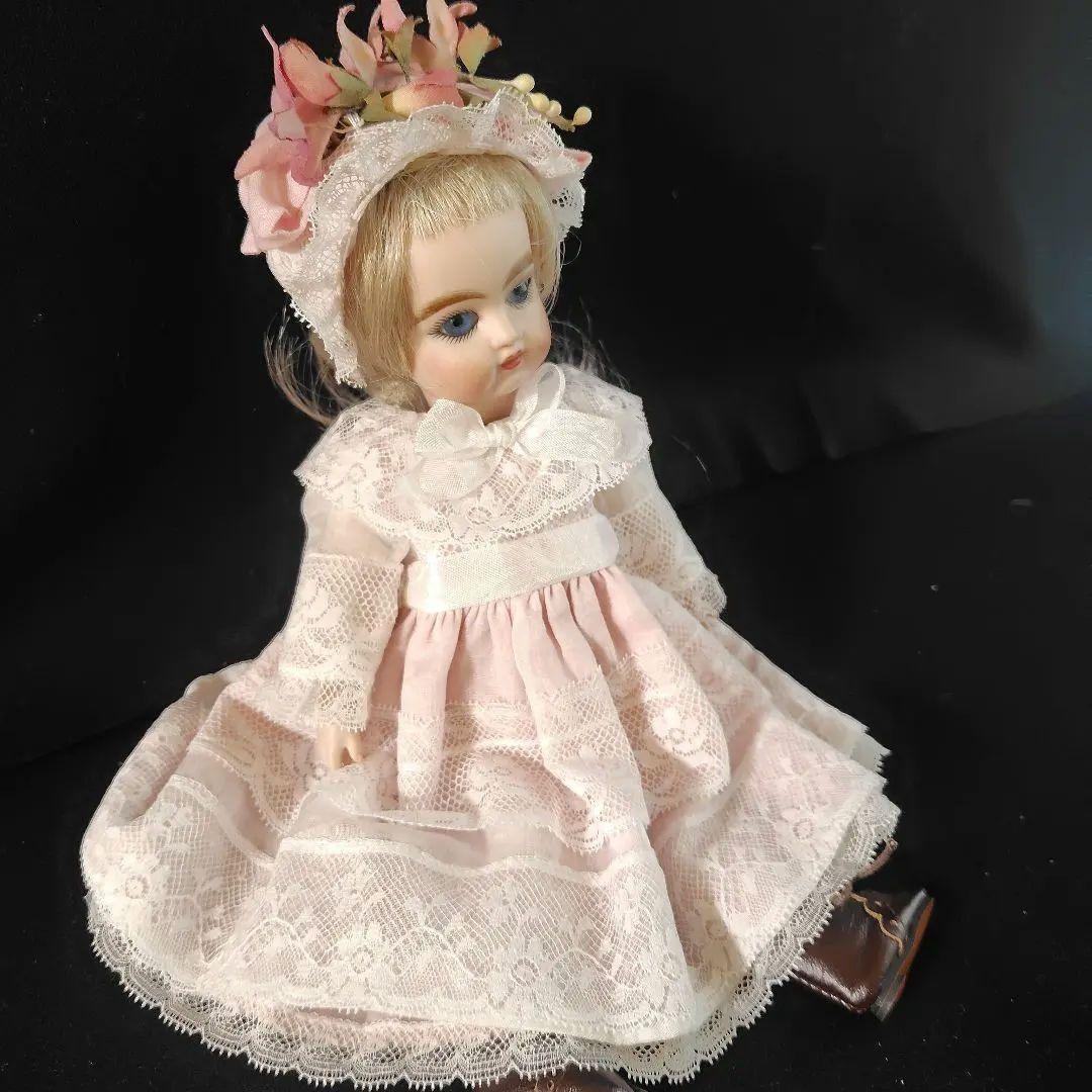 30cm位のドール用ドレス 淡〜いピンクアンティークドレスとボネ