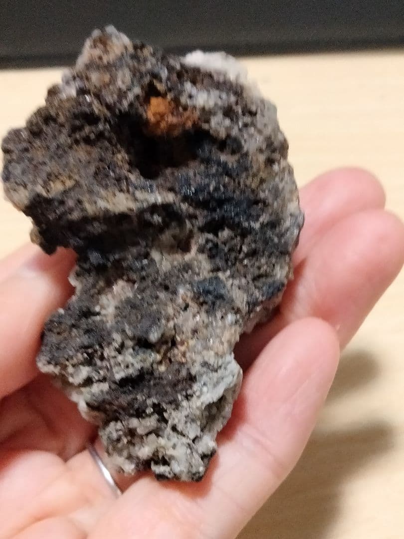 埼玉県秩父市中津川 秩父鉱山 橋掛沢 水晶クラスター 番号6