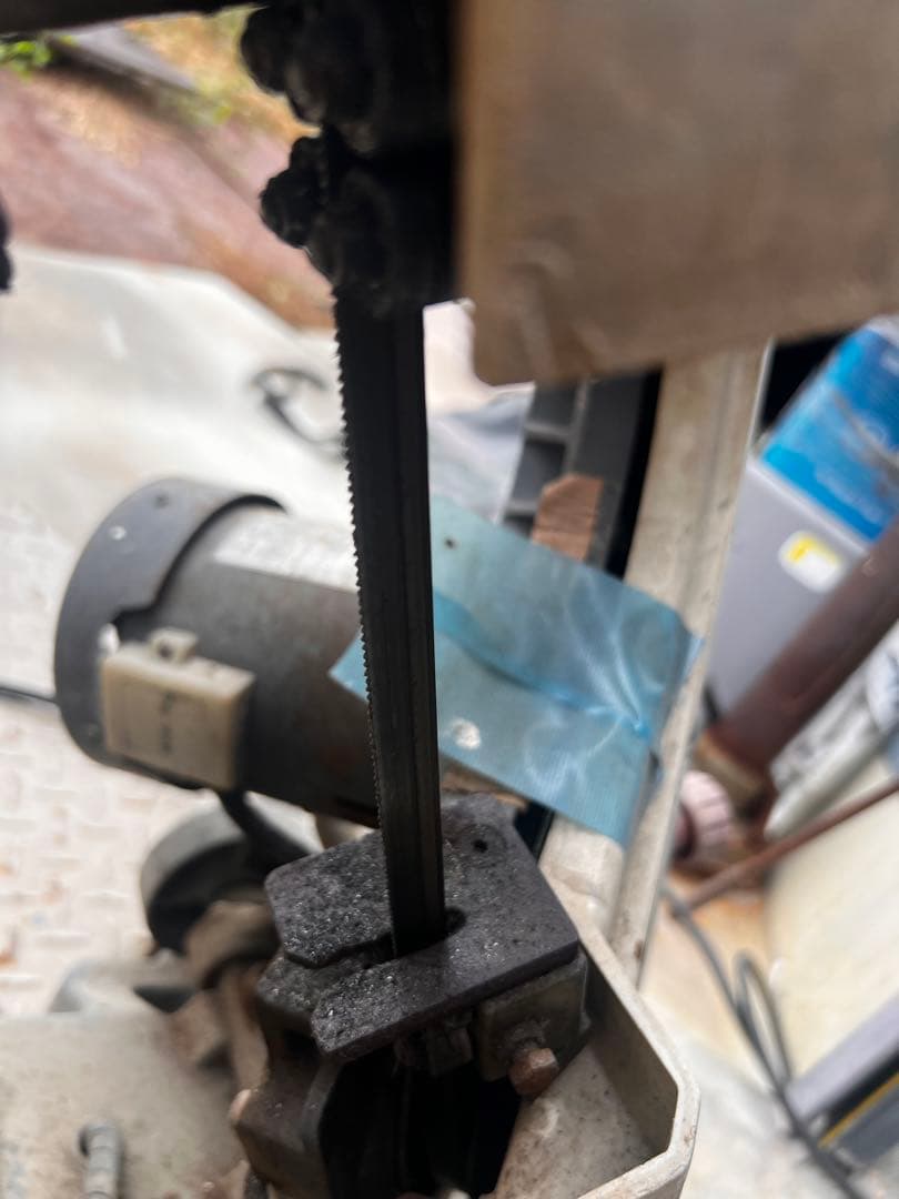 マキタ　メタルバンドソー B125