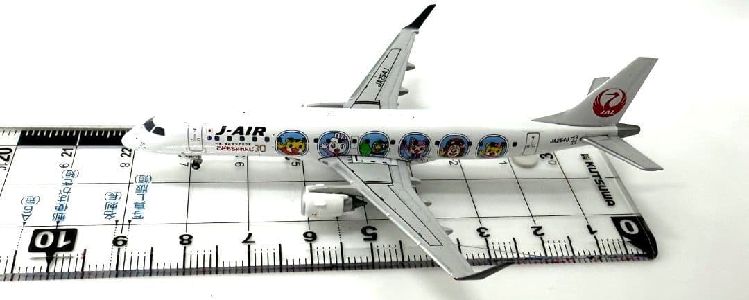 航空機・ヘリコプター JA254J EMBRAER 190 J-AIR JAL