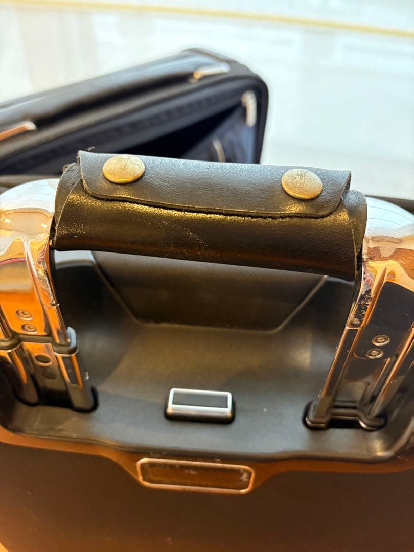 TUMI トゥミ 機内持ち込み可 エグゼクティブ スーツケース 255060D2