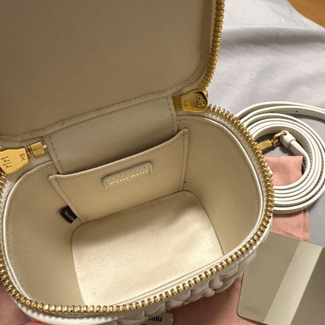 miumiu マテラッセ マイクロバッグ ショルダー 正規品