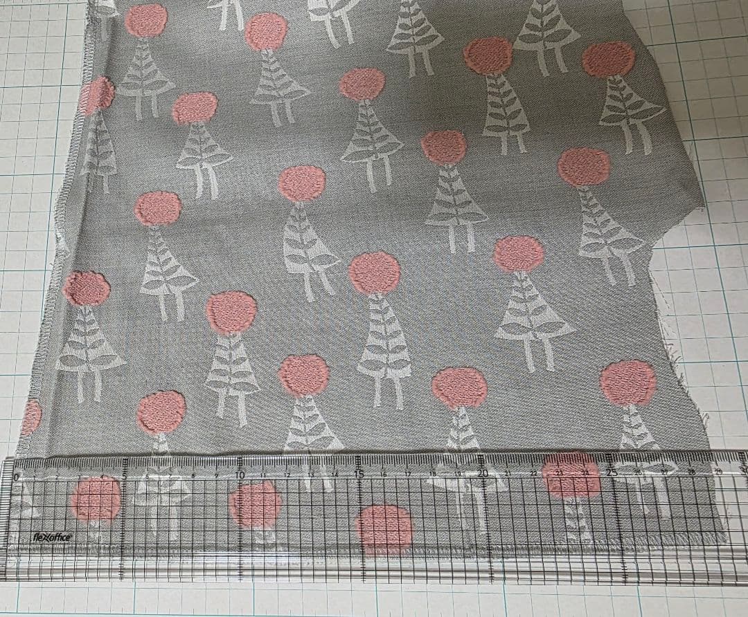 【希少】 ミナペルホネン forest angel 大きめ生地