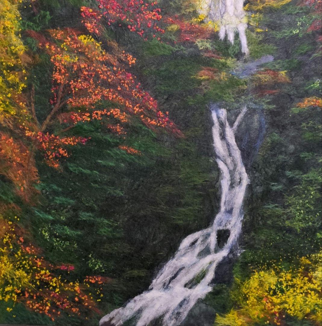 値下げ！【ちぎり絵】「紅葉−滝」　ハンドメイド　(P 10サイズ）暮らしに彩りを