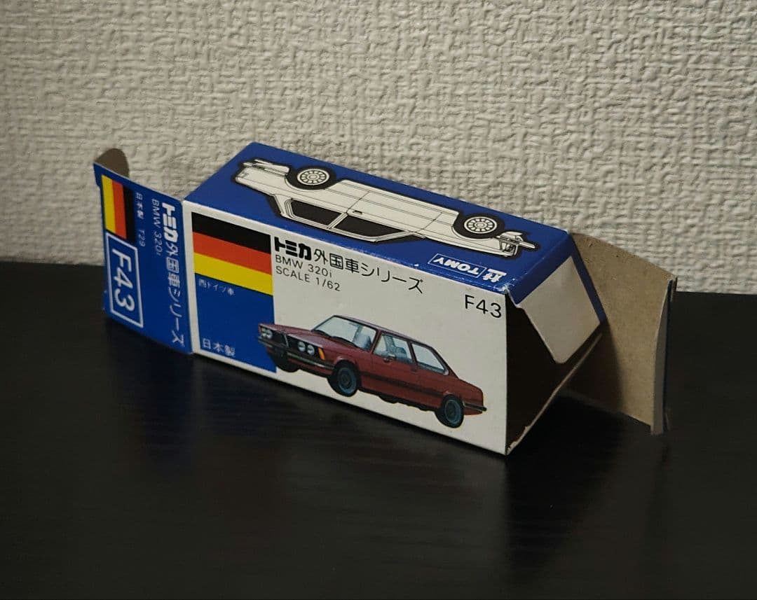 TOMICA　トミカ　BMW　320i　緑色　箱付き