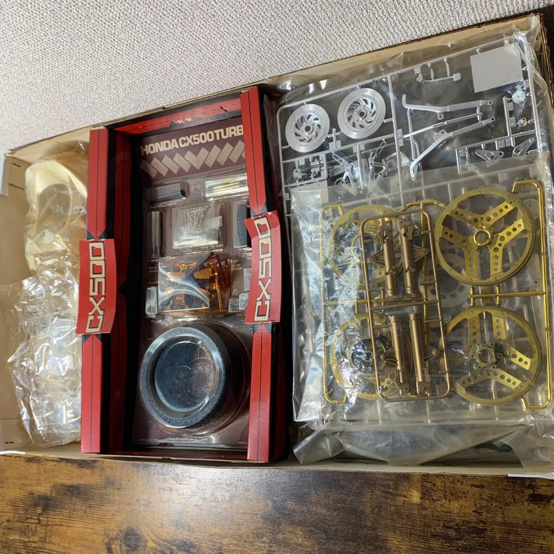K877⭐︎未組立 タミヤ 1/6 HONDA CX500ターボ '82製 プラモ