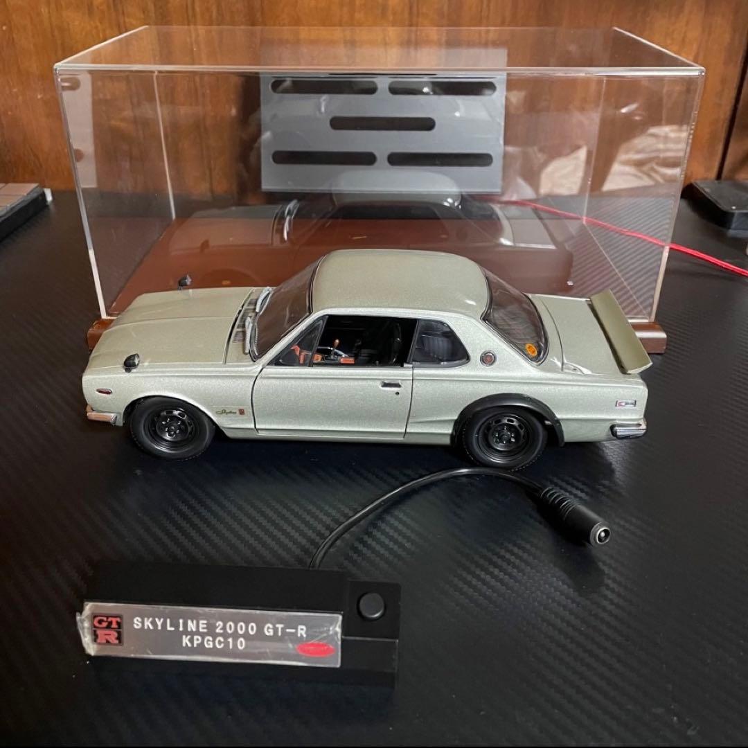 絶版京商1/18スカイライン2000GT-R KPGC10 (ライト点灯モデル) - メルカリ
