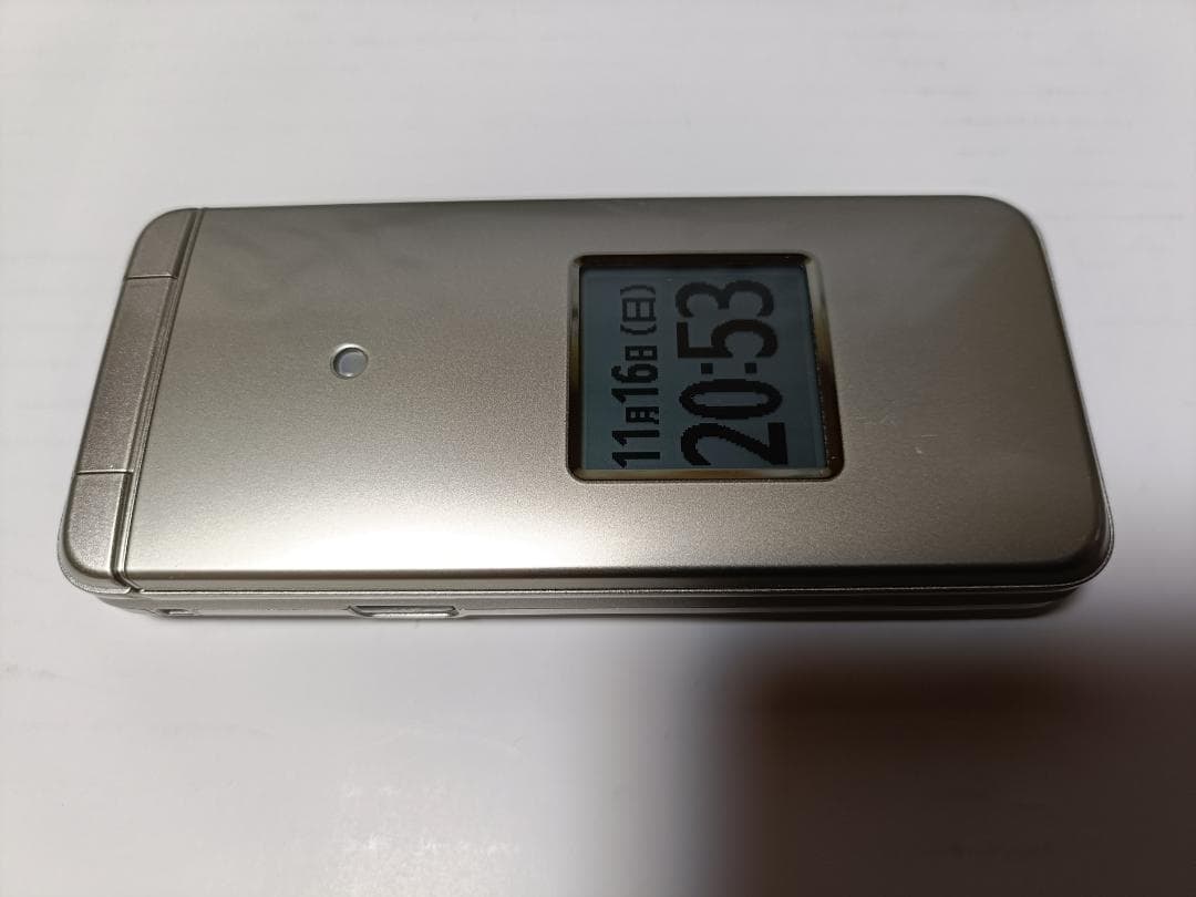 ☆ au GRATINA KYF41 シャンパンゴールド 新品同様