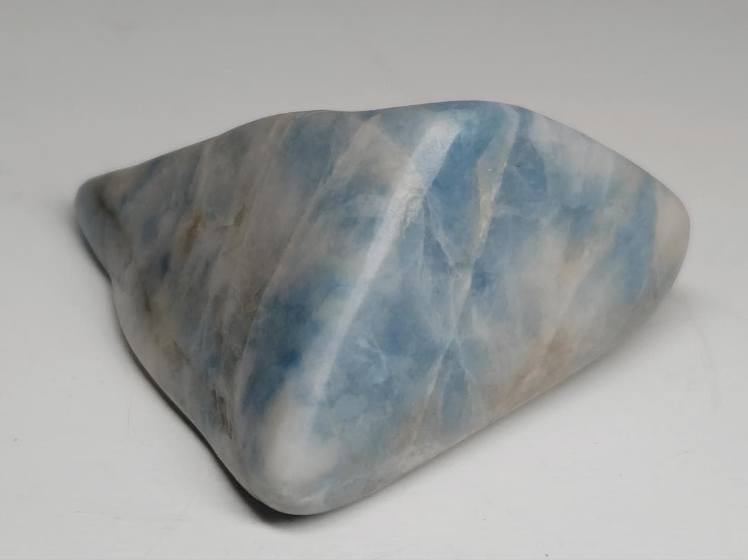 コン沢 41g 翡翠 ヒスイ 原石 鑑賞石 自然石 誕生石 鉱物 水石