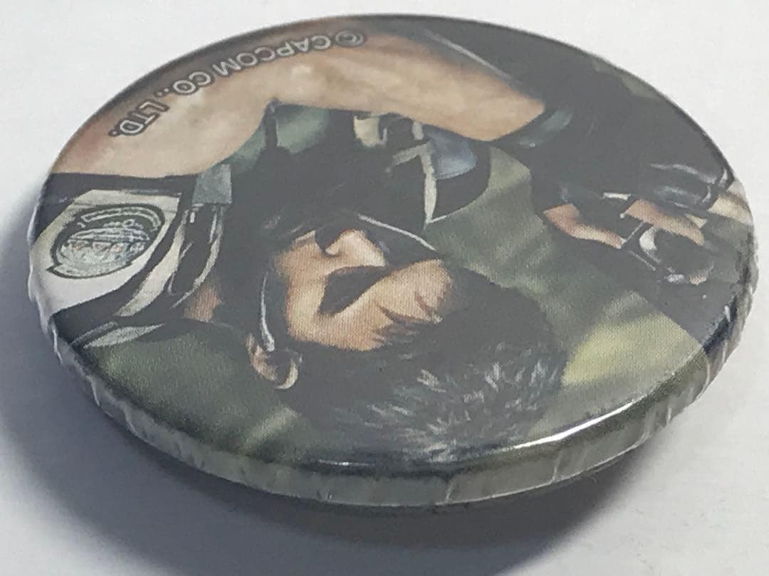 バイオハザード　クリス　缶バッジ　お台場限定