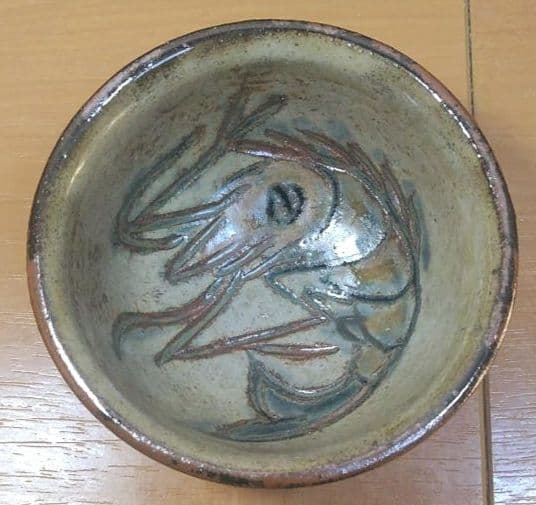 人間国宝 金城次郎 海老酒盃 栞 共箱 美品 やちむん 壺屋焼 壷屋焼