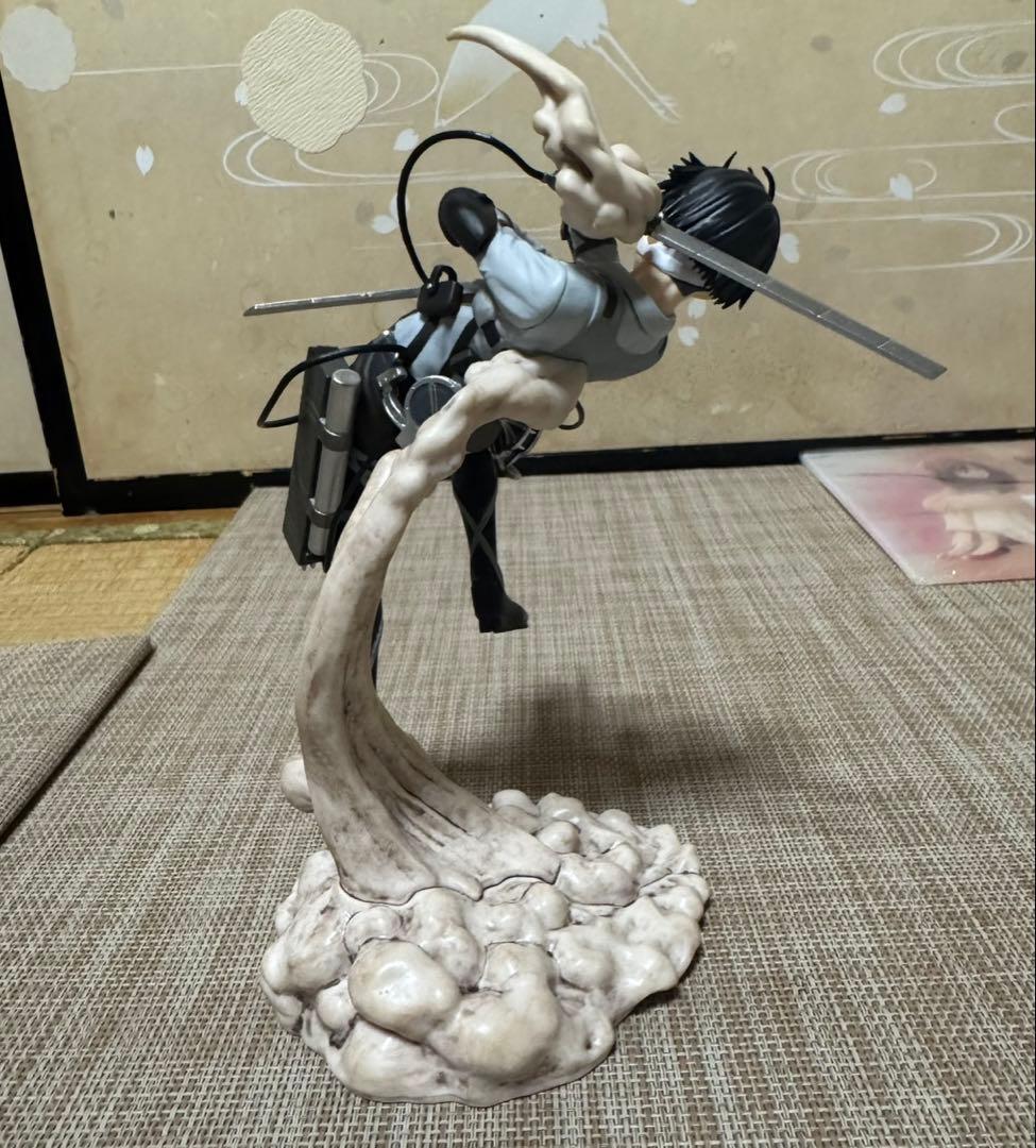 一番くじ　進撃の巨人　フィギュアコンプ