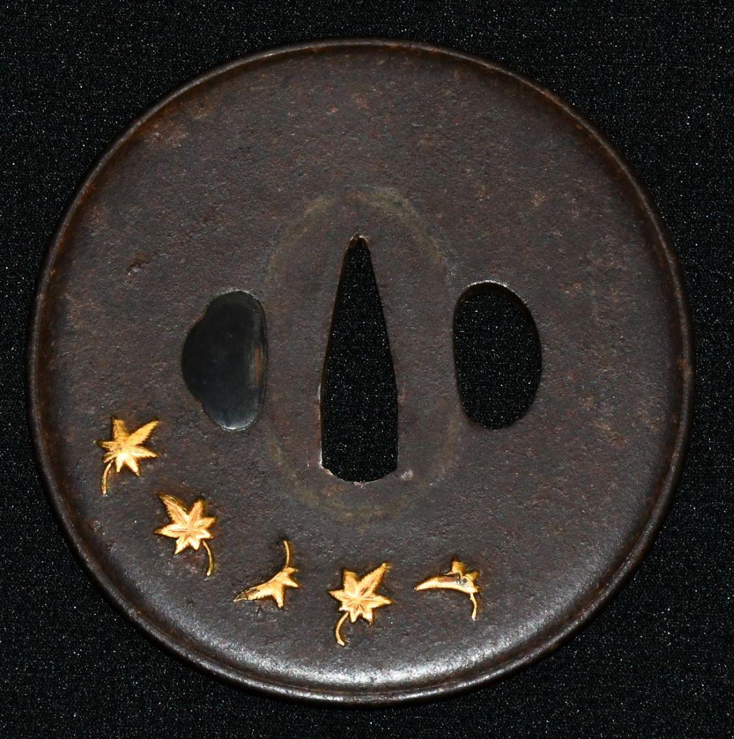 特別保存刀装具鑑定書　楓臥鹿図鐔　無銘　水戸　鍔(つば)