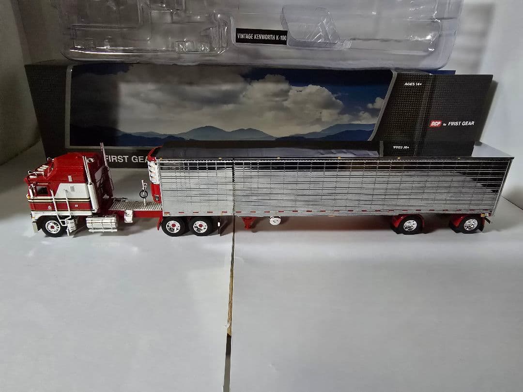 DCP 1/64 KENWORTH K100 カスタム品
