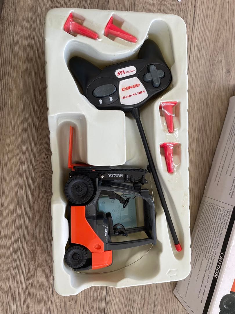 「完品」　トヨタ　フォークリフト　ラジコン