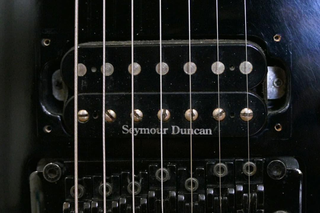 グラスルーツ製 7弦エレキギター リバースヘッド ダンカン搭載