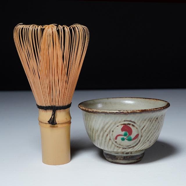 島岡達三 象嵌赤絵草花文ぐい吞 共箱 人間国宝 酒器 鑑賞陶器 民芸