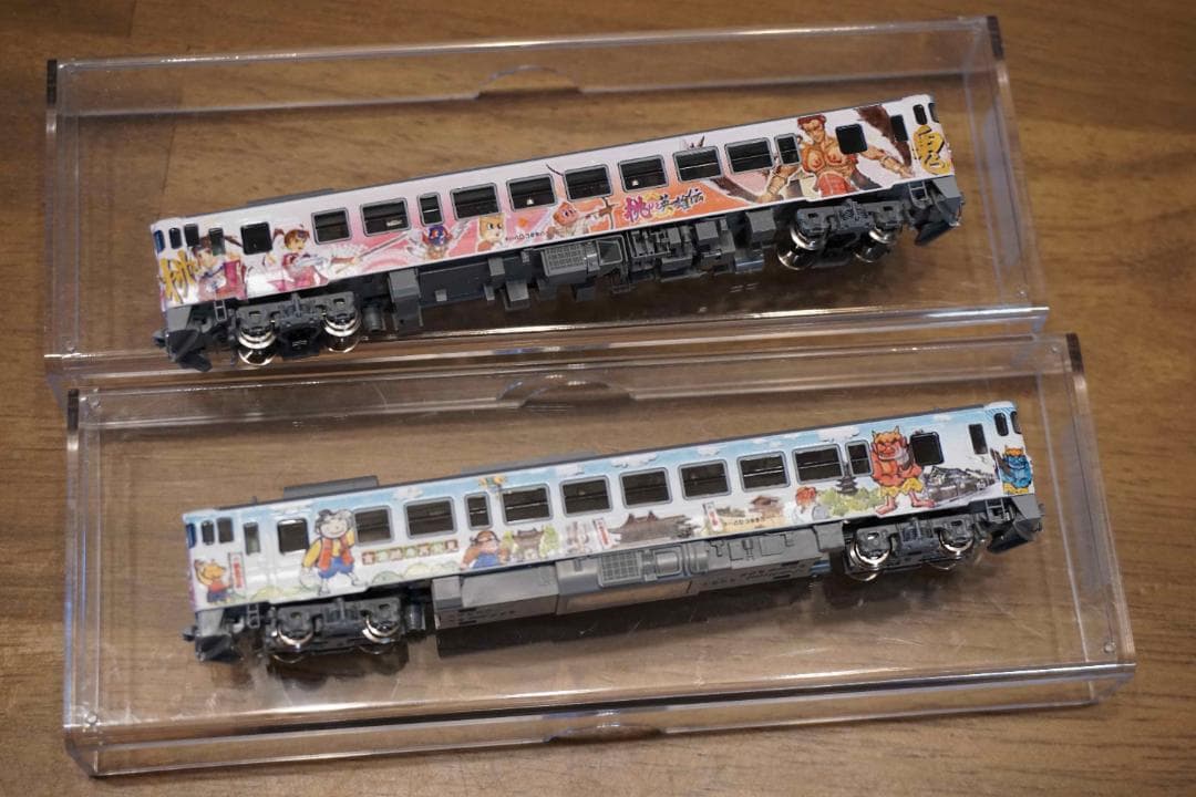 キハ40系2000番台 吉備線 桃太郎ラッピング仕様 2両編成 白色室内灯組込