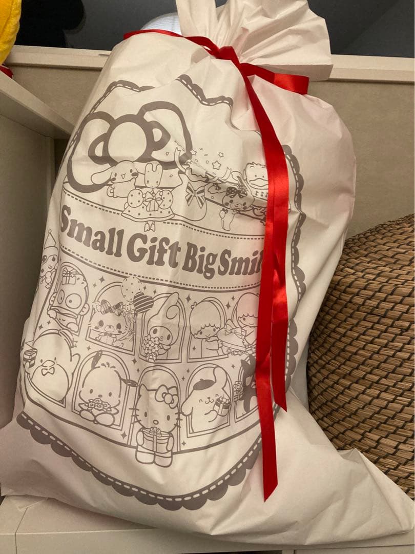 新品未使用　プレゼントラッピング済　ハローキティ ぬいぐるみ 3L