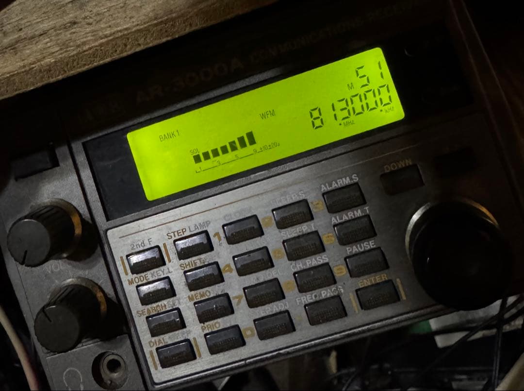 AOR AR-3000A 受信機 作動品 AOR AR-3000A 広帯域受信機 ワイド