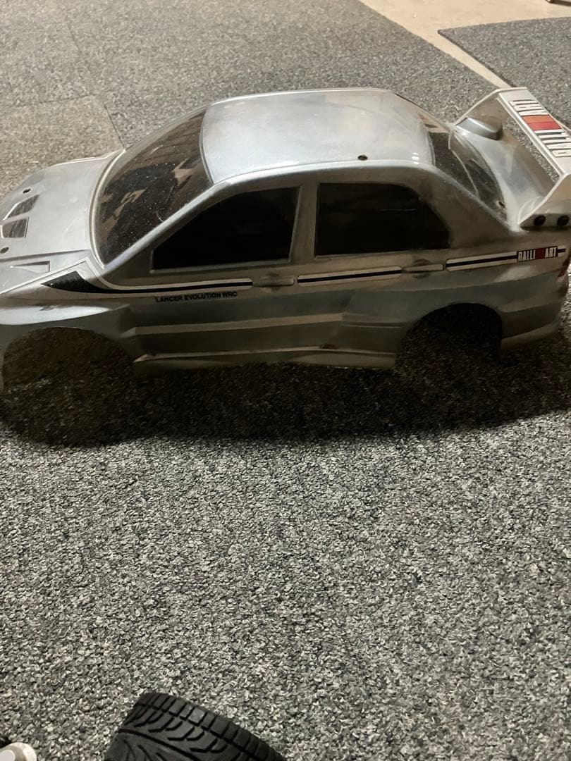 シルバー 4WD ラジコンカー　エンジンカー