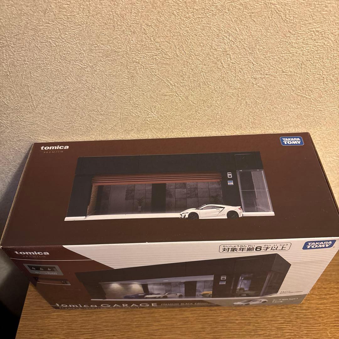 今日限定値下げ⭐︎tomicaGARAGEPREMIUM BLACKEdition