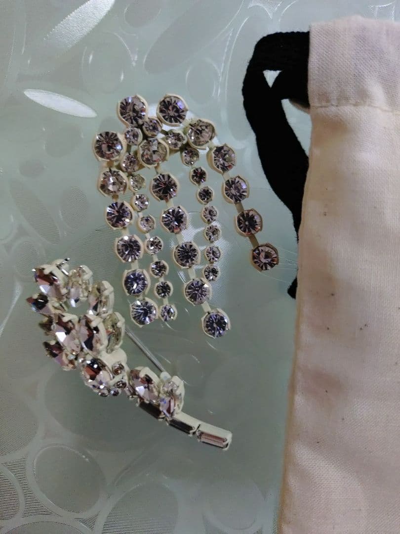 ebure クリスタル ブローチ エンフォルド ドゥーズィエムクラス - メルカリ