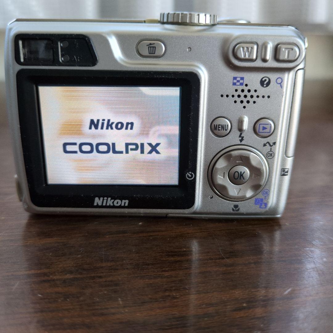 Nikon COOLPIX 7900 コンパクトデジタルカメラ