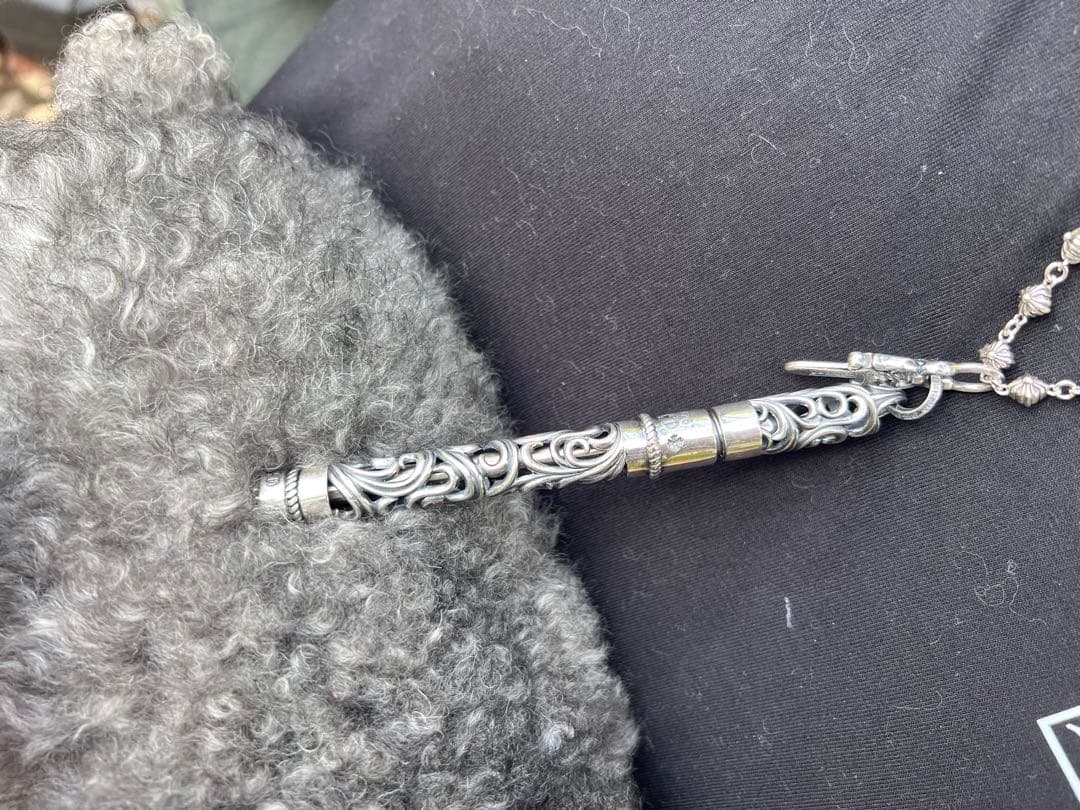 S925刻印有：重厚シルバーペンダントとしても使えるペン SZB005