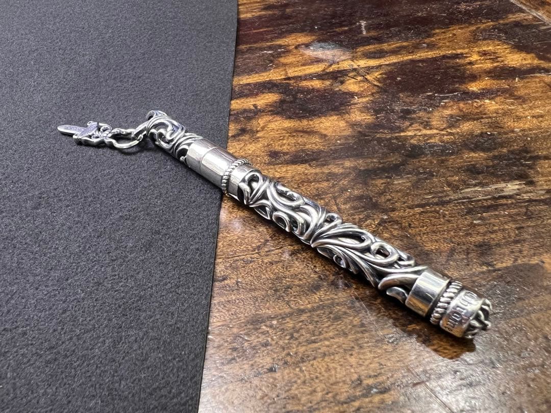 S925刻印有：重厚シルバーペンダントとしても使えるペン SZB005