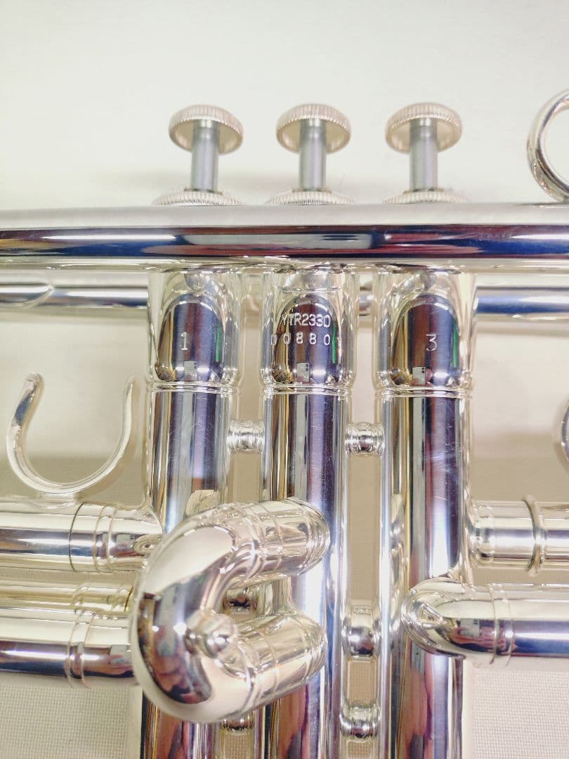 ヤマハ YTR2330 トランペット 本体　未使用