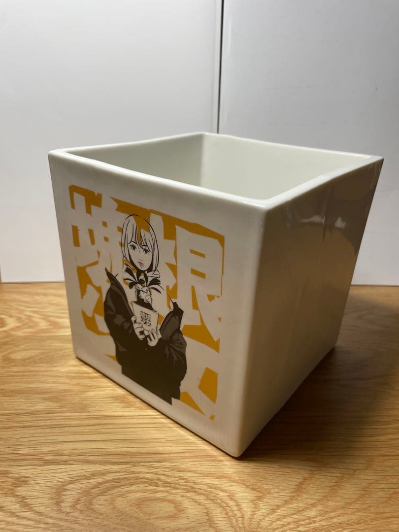 Backside works. アート鉢 植物連鎖 塊根少女 金