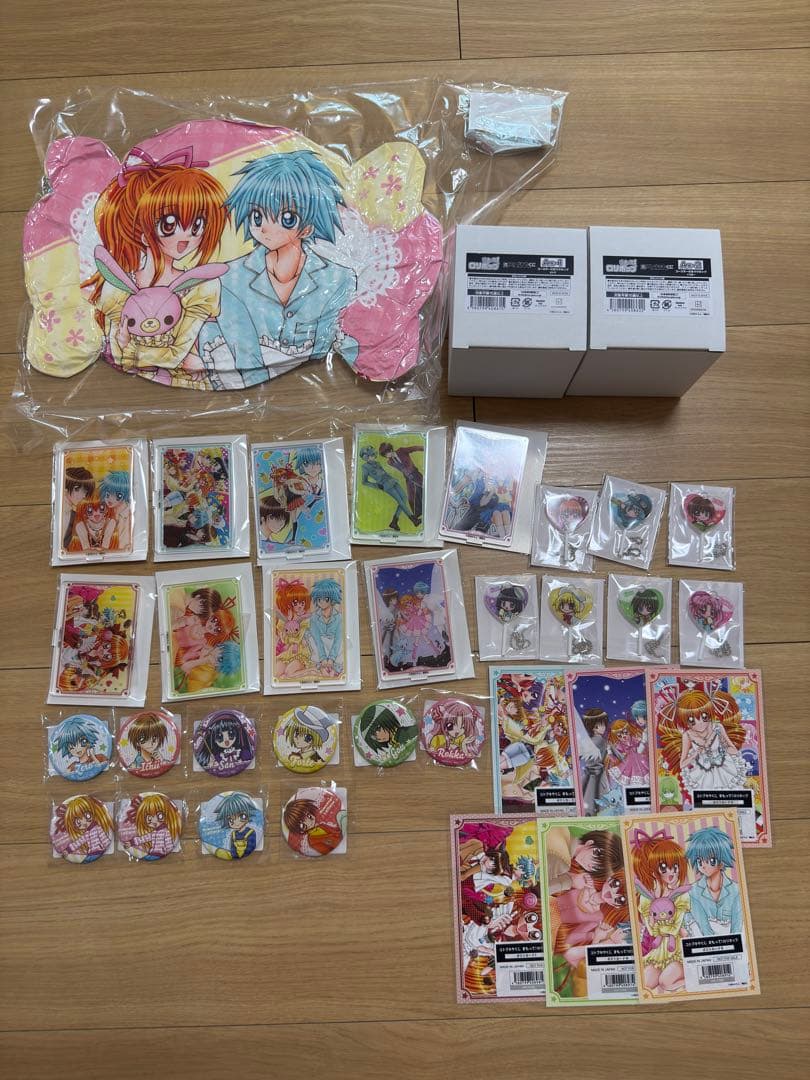 望月穂波 12C グリ缶 軍服 缶バッジ プロセカ