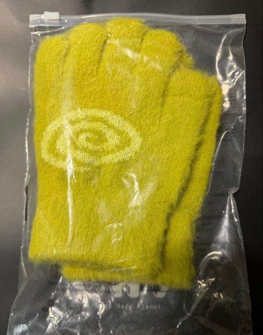 sol soonerorlater GuruGuru Hairy Gloves