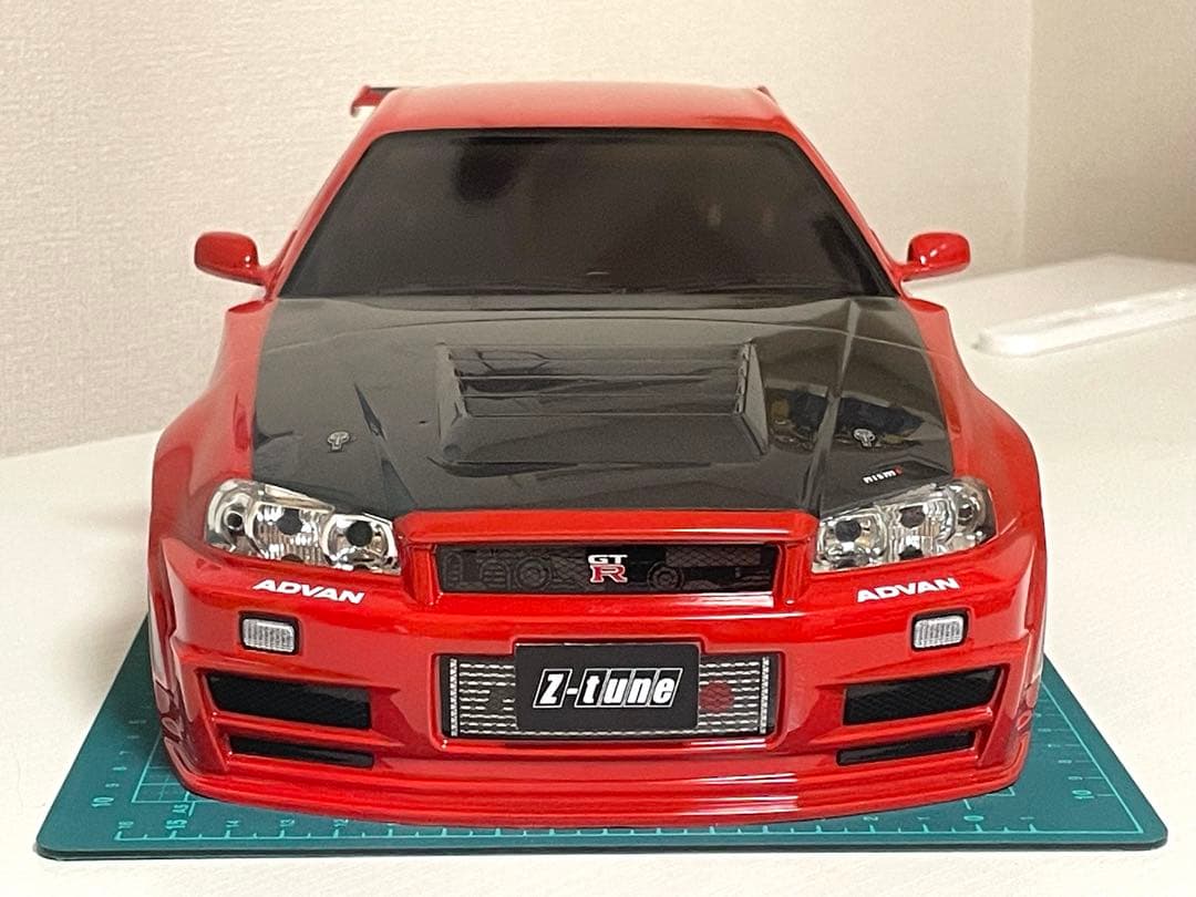 タミヤラジコンボディ　R34 GTR