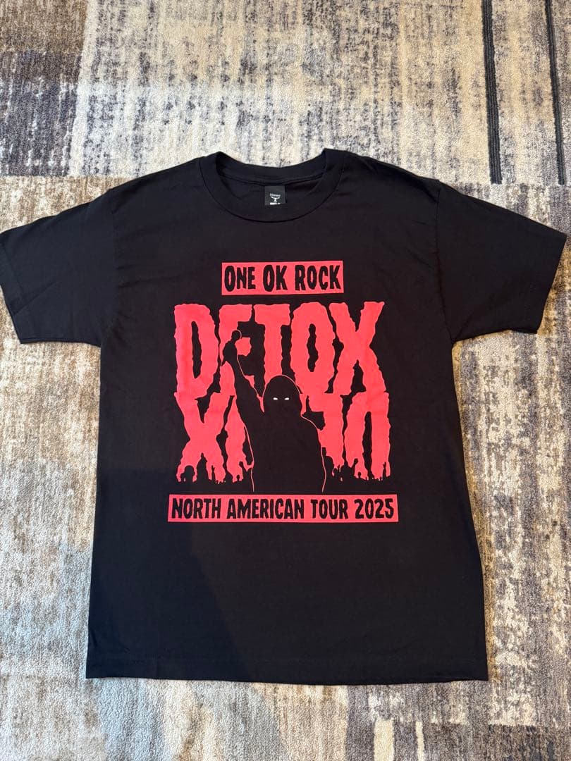 E*R様 ONE OK ROCK DETOX Tシャツ 2025 Lサイズ 北米 - メルカリ
