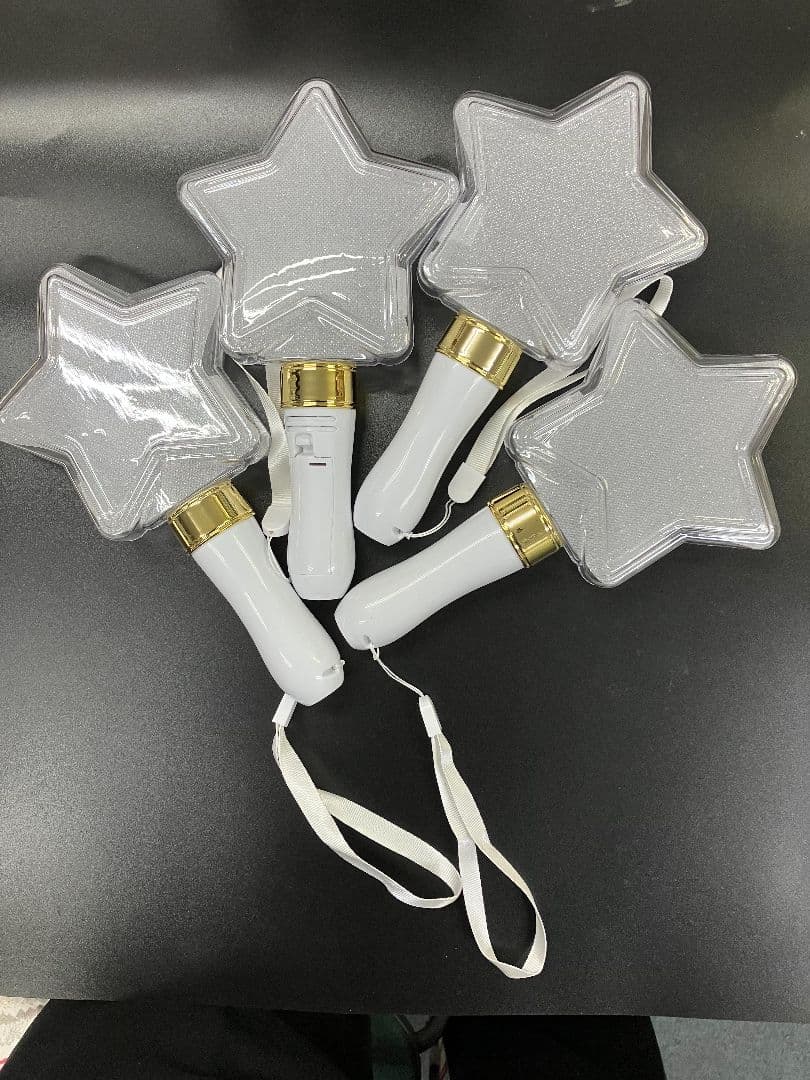 星型ペンライト4本セット - メルカリ