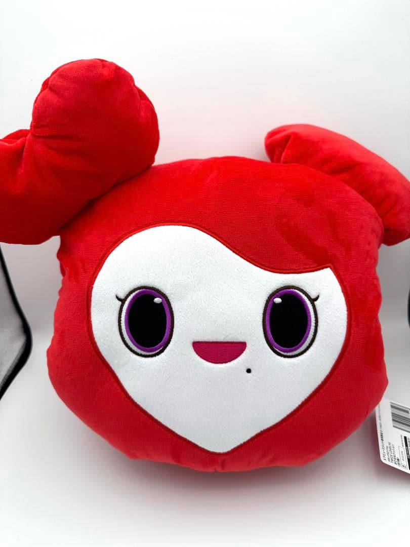 匿名発送】TWICE LOVERYS お昼寝クッション全種 gigo限定 - メルカリ