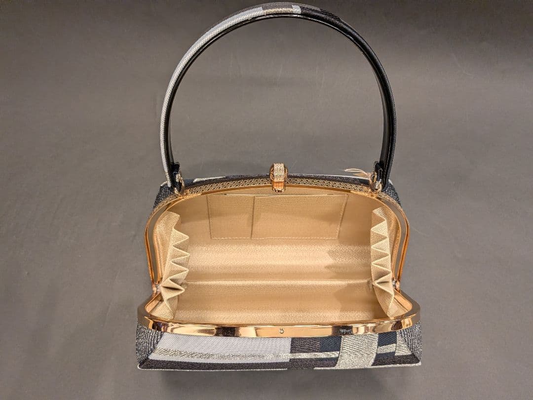 世美庵　日本製　振り袖　草履バッグセット フリーサイズ　振袖草履　振袖バッグ