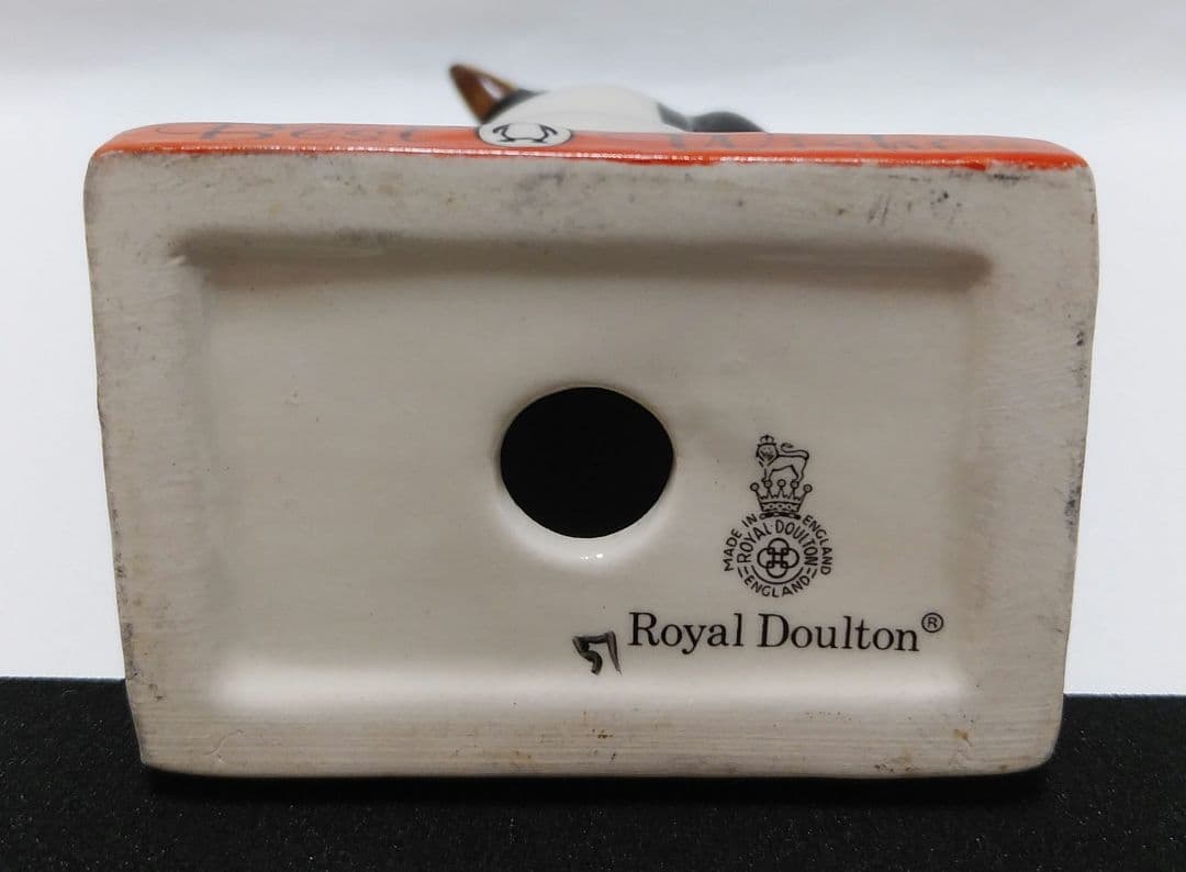 ペンギン 陶器人形ペンギンブックス❤︎英国王室ロイヤルドルトン