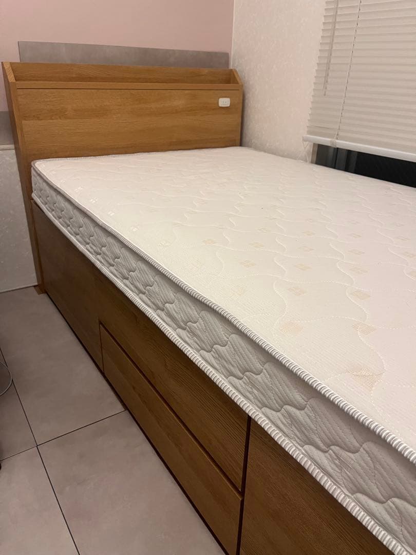 ニトリ 大容量収納付きベッド　マットレス付き　シングル