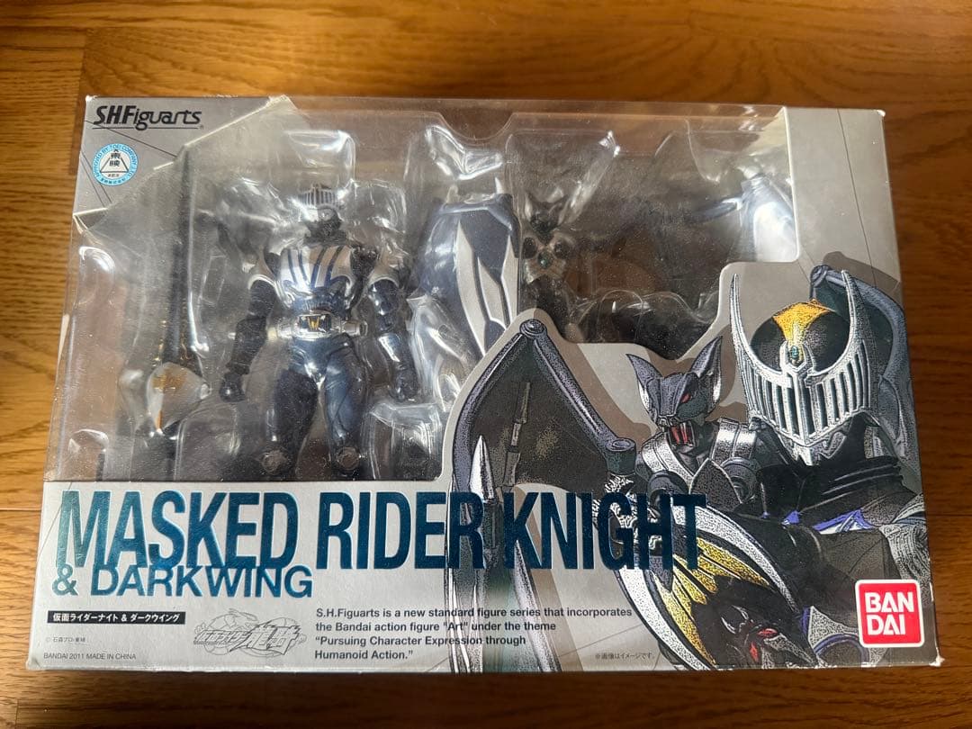S.Hフィギュアーツ 仮面ライダーナイト＆ダークウイング 未開封