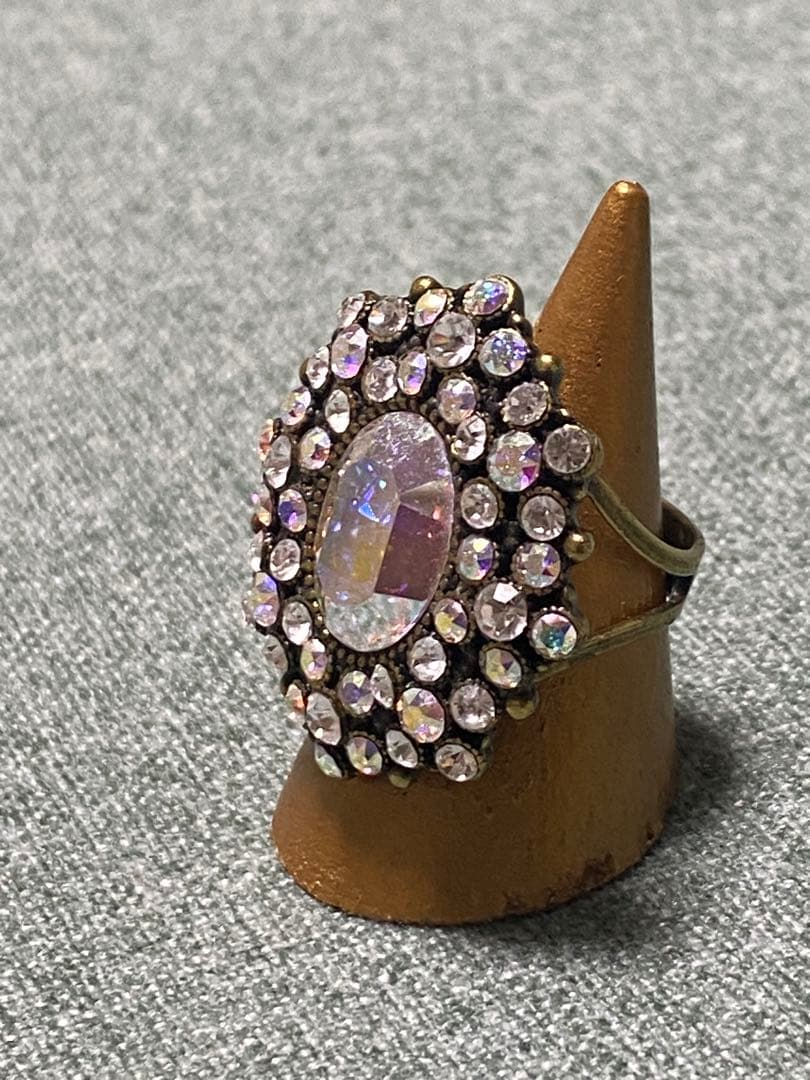 新品未使用ミハエルネグリン豪華リング指輪クリスタルスワロフスキー