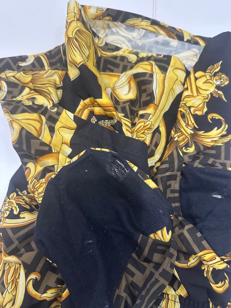 FENDACE FENDI× VERSACE水着 サイズ50 ゴールドバロック - メルカリ