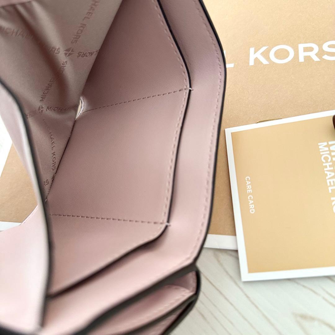 ✨ 店頭完売 新品 MICHAEL KORS マイケルコース 折り財布 ピンク