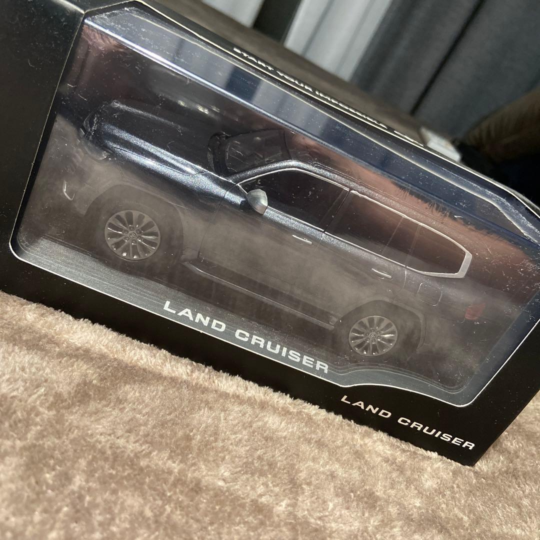 ランドクルーザー 非売品 ミニカー 1/30スケール トミカに期待！ 新型