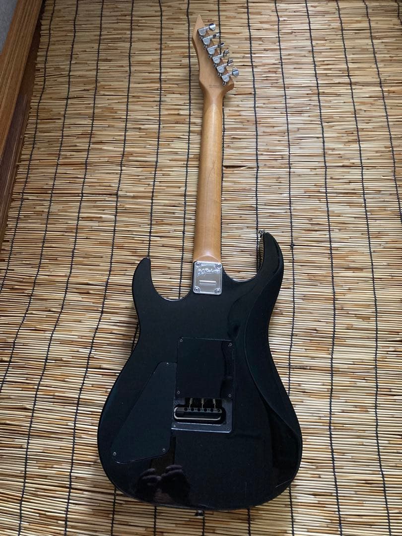 ☆モディファイして新たな機能を搭載　ポジションマークが珍しいB.C.Rich